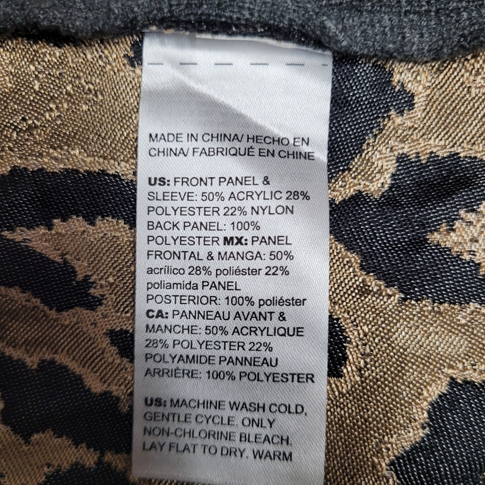 NWOT Chico's Long Cardigan Gray With Animal Print On Back Size  Large - Picture 7 of 12
